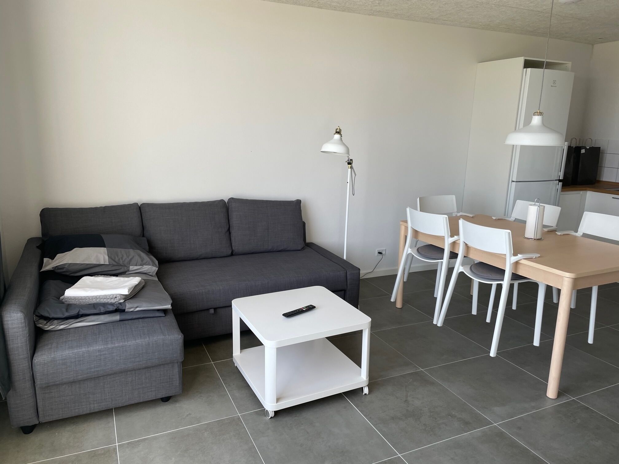 Standard Apartment (34) | Living area | Plasma TV