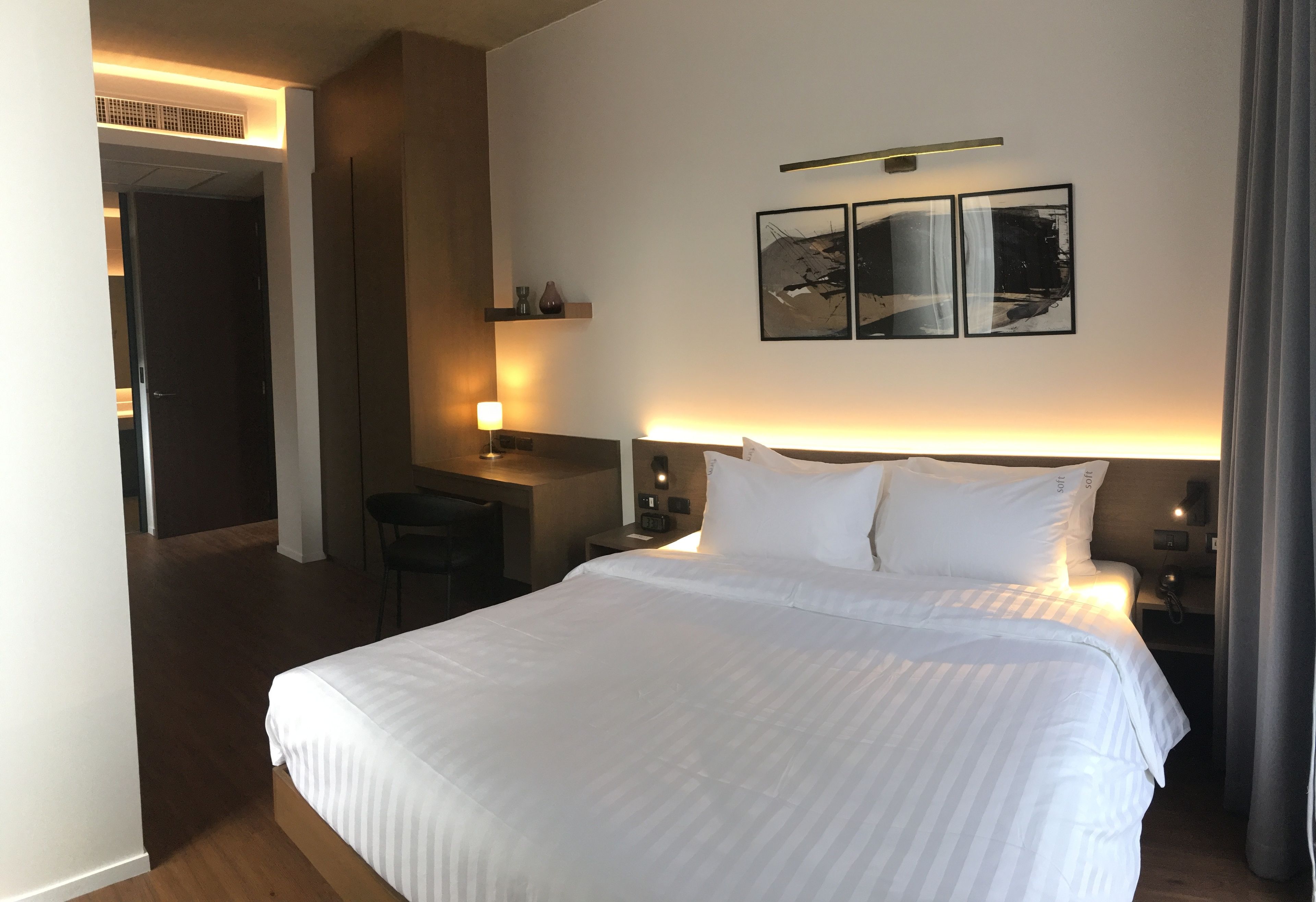 suite | in-room safe, desk, blackout curtains, soundproofing