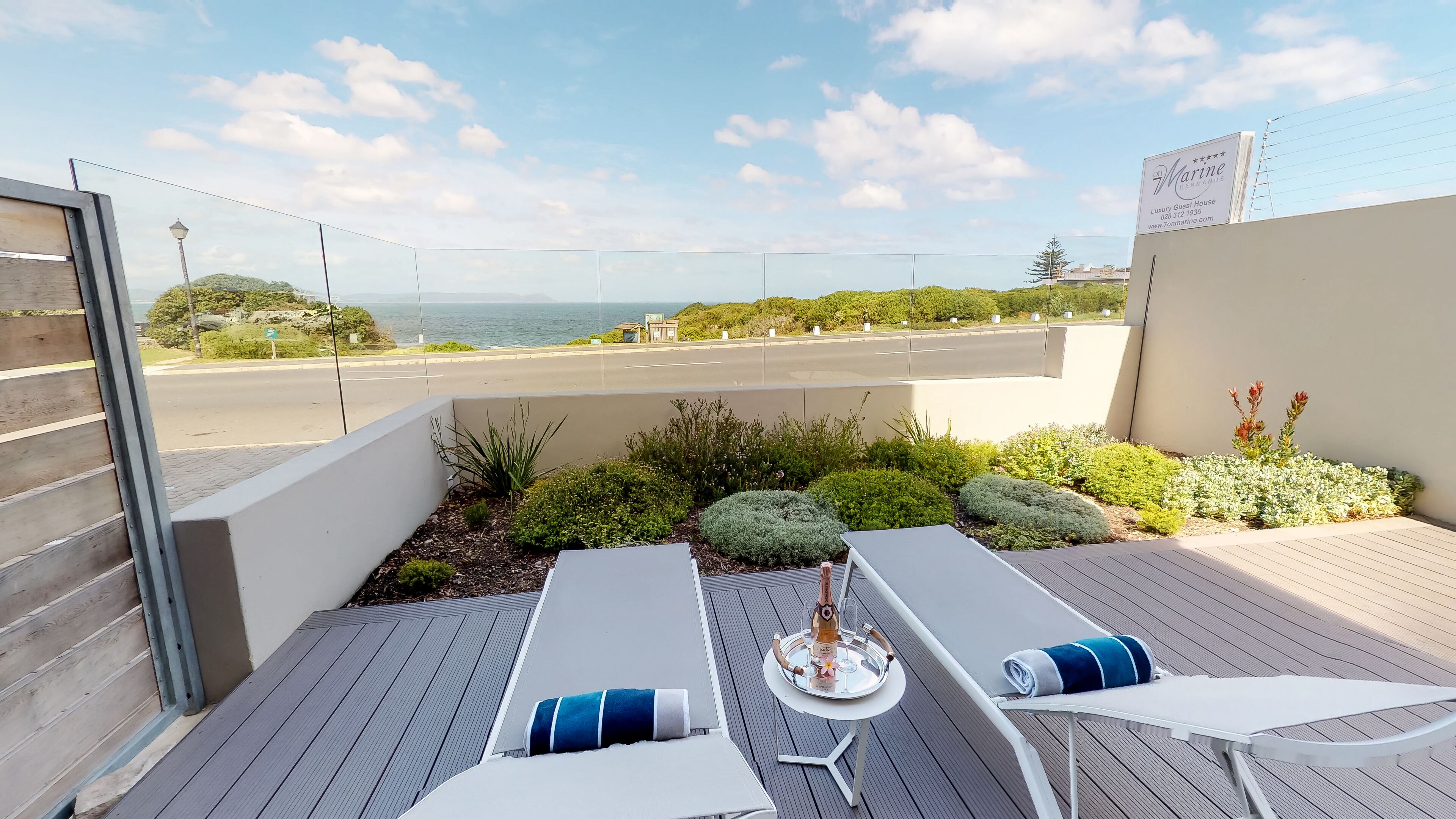 Superior-Zimmer (Sea Facing with Garden) | Terrasse/Patio