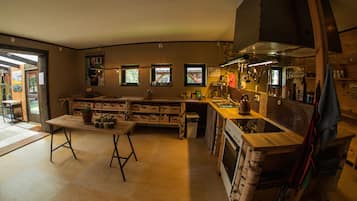 Kühlschrank, Mikrowelle