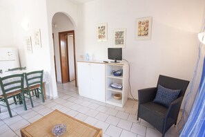 Apartment, 2 Bedrooms (no.3) | Living room | TV - Appartamenti Arco Bianco (Capoliveri)