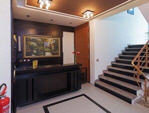 Reception hall - Hotel Ibiza (Golem)