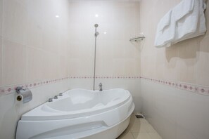 Double Room | Deep-soaking bathtub - Mimosa Hotel (Ho Chi Minh City)