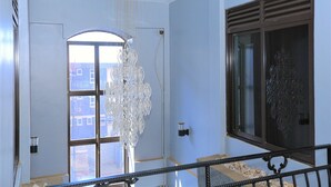 Chambre Deluxe double, 1 grand lit, vue sur la ville | Terrasse/patio