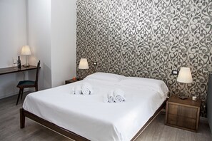 Premium bedding, minibar, desk, soundproofing
