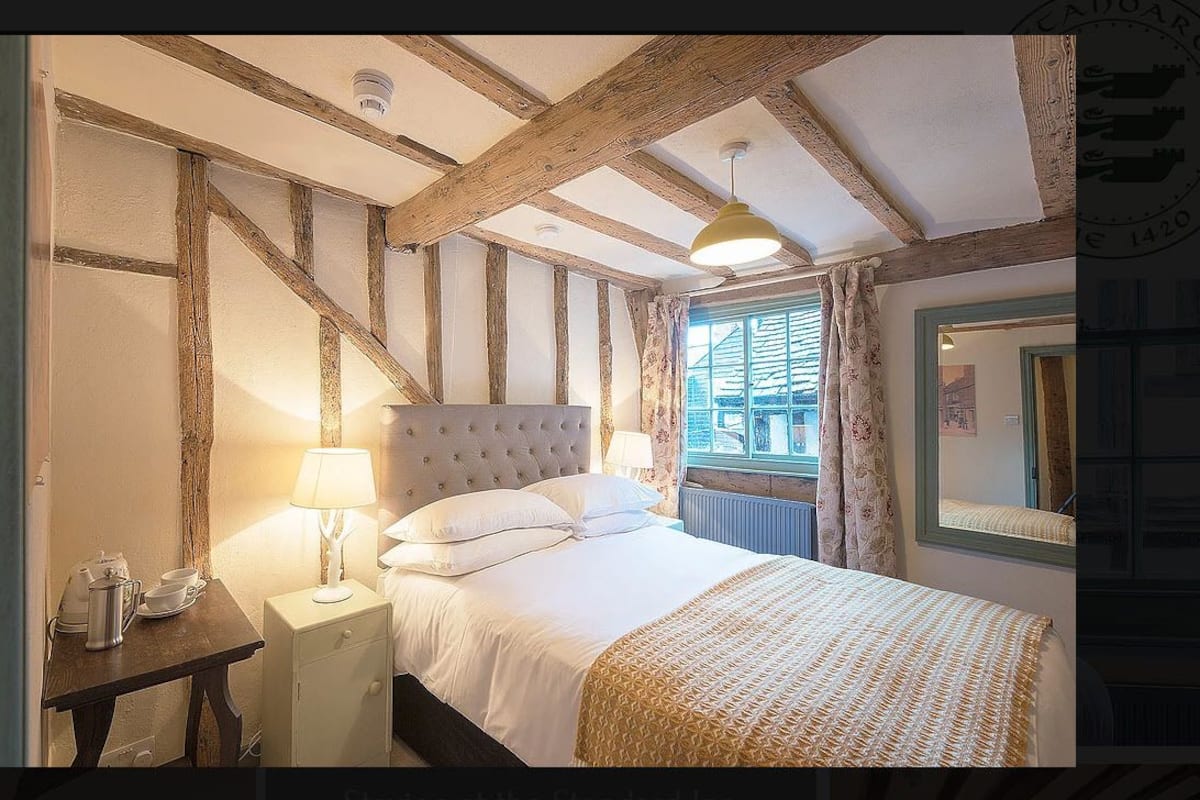 Standard Room, 1 Double Bed, Non Smoking | Premium bedding, cribs (free), WiFi (free), bed sheets