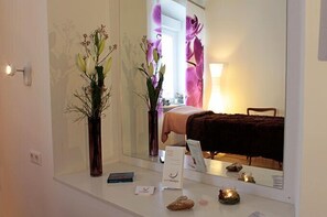 Deep-tissue massages