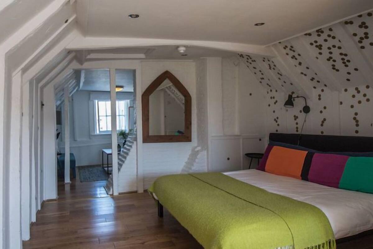 Standard Double Room, Non Smoking | Premium bedding, WiFi (free), bed sheets