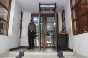 Property entrance - Hotel Eastern Residence (Dhaka)