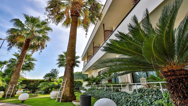 Unclassified image, 1 of 77, button - Hotel Delfa (Capaccio-Paestum)