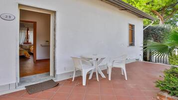 Chambre Quadruple Supérieure (Family Superior) | Terrasse/Patio