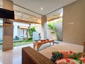 Standard-Villa, 2 Schlafzimmer, Gartenblick | Wohnbereich