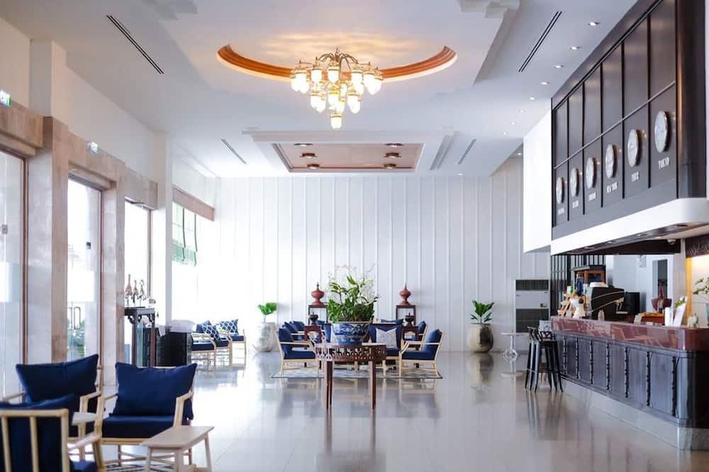 La Mai Hotel