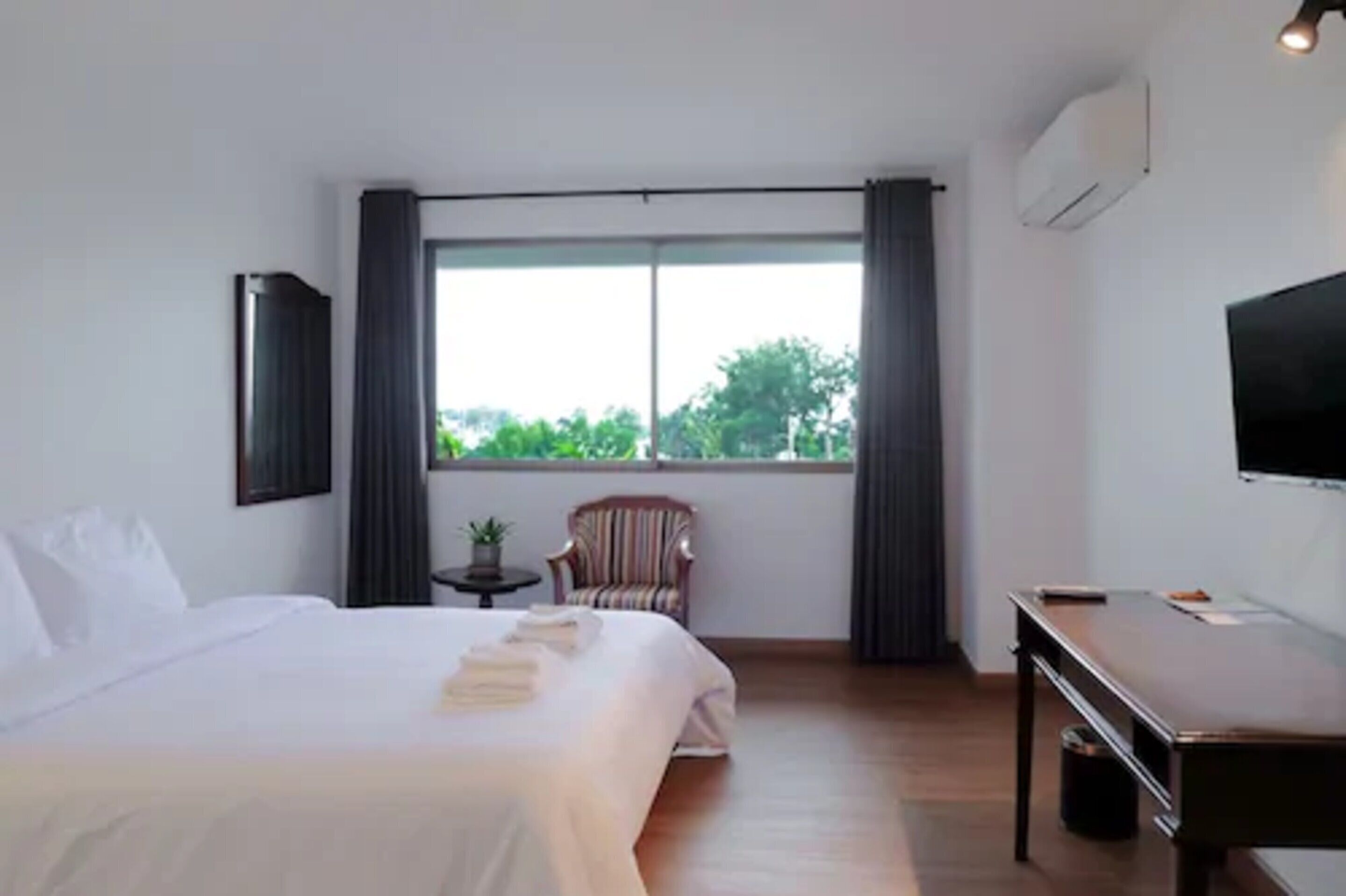 Photo - La Mai Hotel