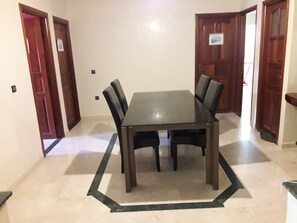 Reception - Mohammed V Airport Home (Deroua)