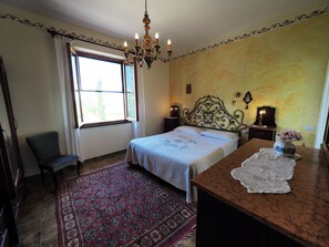 2 bedrooms, in-room safe, iron/ironing board, travel cot