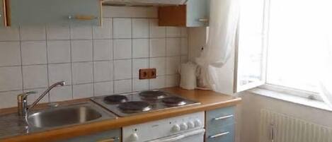 Frigorífic, microones, forn i placa de cuina