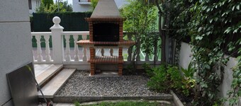 Casa con pista de tenis y piscina privada en Roda de Bará