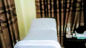 Premium bedding, blackout curtains, free WiFi, bed sheets