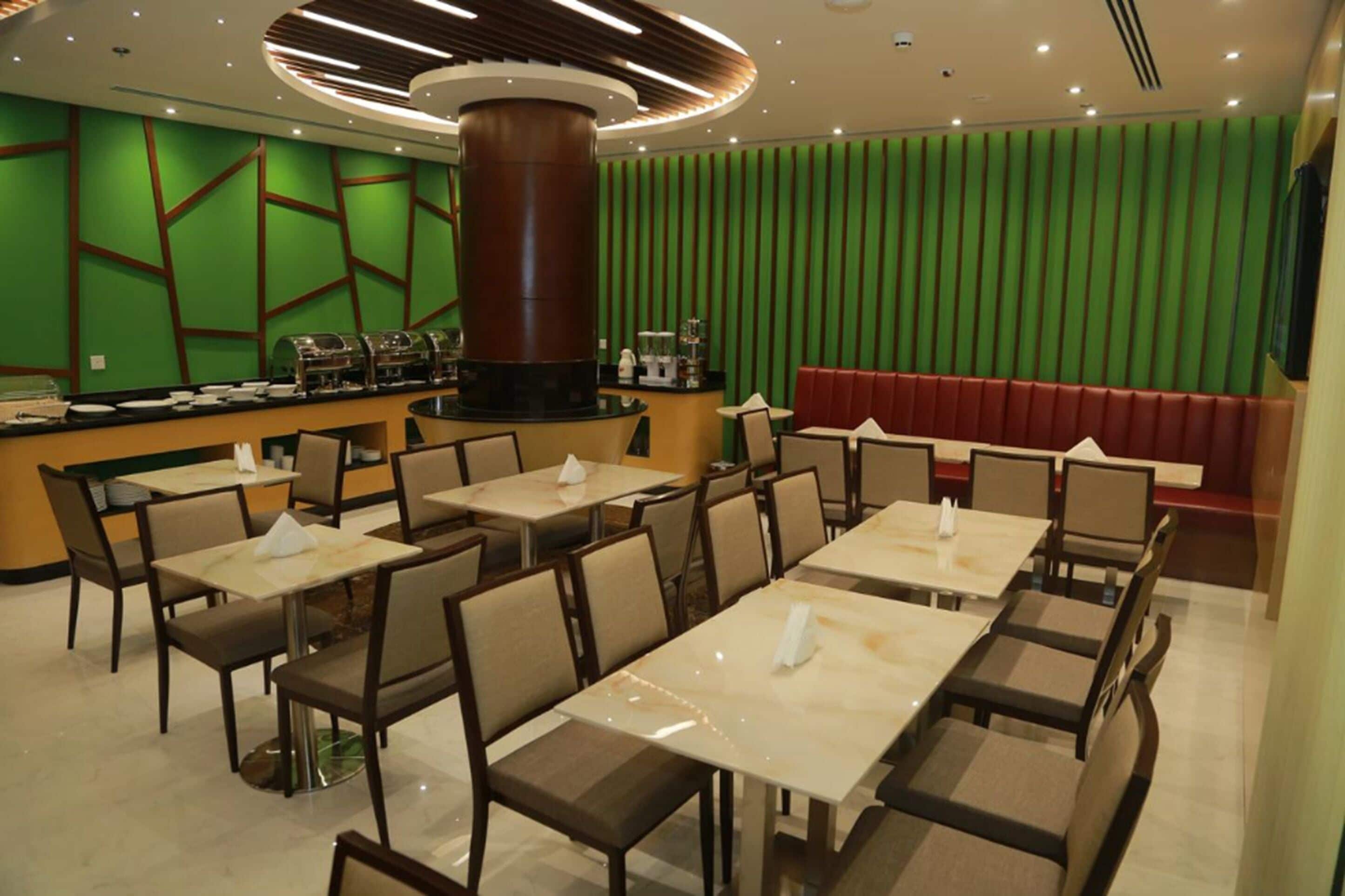 Petit déjeuner buffet (35 AED par personne)