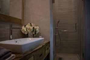 Bathroom - Exceptional Apartment with Sea View (Jounieh)