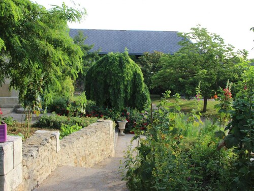 Gîte rural proche châteaux, animaux bienvenus, grand jardin