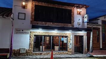 Bagian depan properti