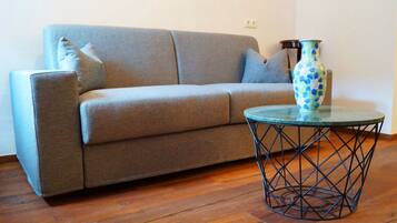 Luksus-lejlighed - 1 kingsize-seng med sovesofa (SH-AP. 2) | 1 soveværelse, premium-sengetøj, dundyner, pengeskab på værelset