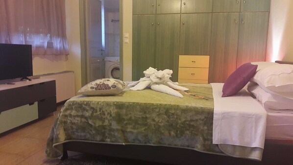 Estúdio, no piso térreo | Ferros/tábuas de passar roupa, berços grátis, Wi-Fi de cortesia