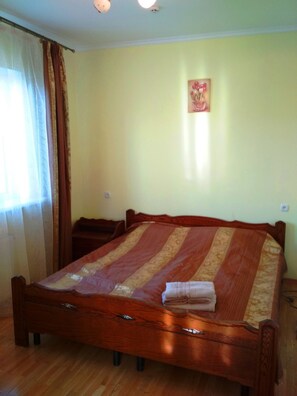Double Room | Blackout drapes, free WiFi, bed sheets