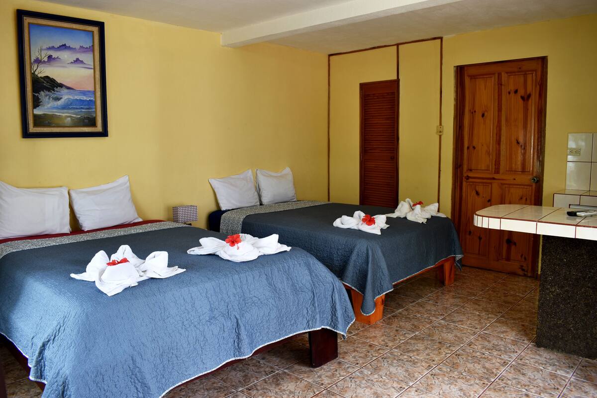 Laptop workspace, iron/ironing board, free WiFi, bed sheets