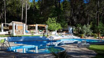 Seasonal outdoor pool