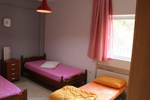 2 bedrooms, desk, iron/ironing board, free cots/infant beds