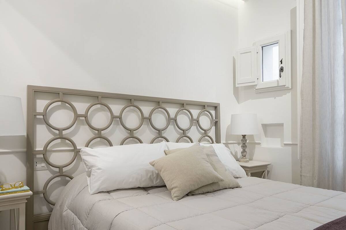 Coffres-forts dans les chambres, Wi-Fi gratuit, draps fournis