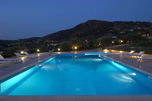Piscine extérieure