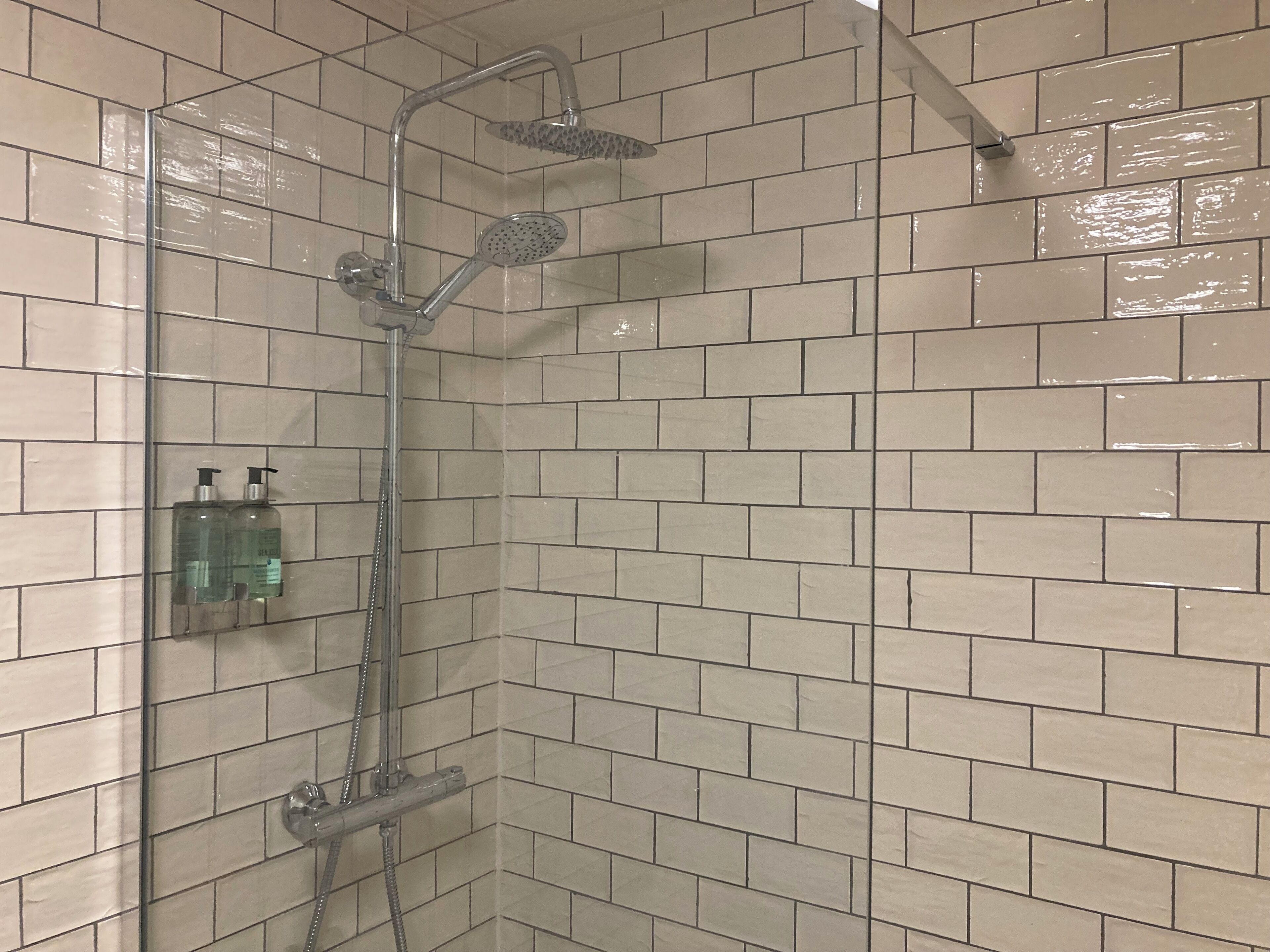 superior double room | bathroom | free toiletries, hair dryer, towels, soap