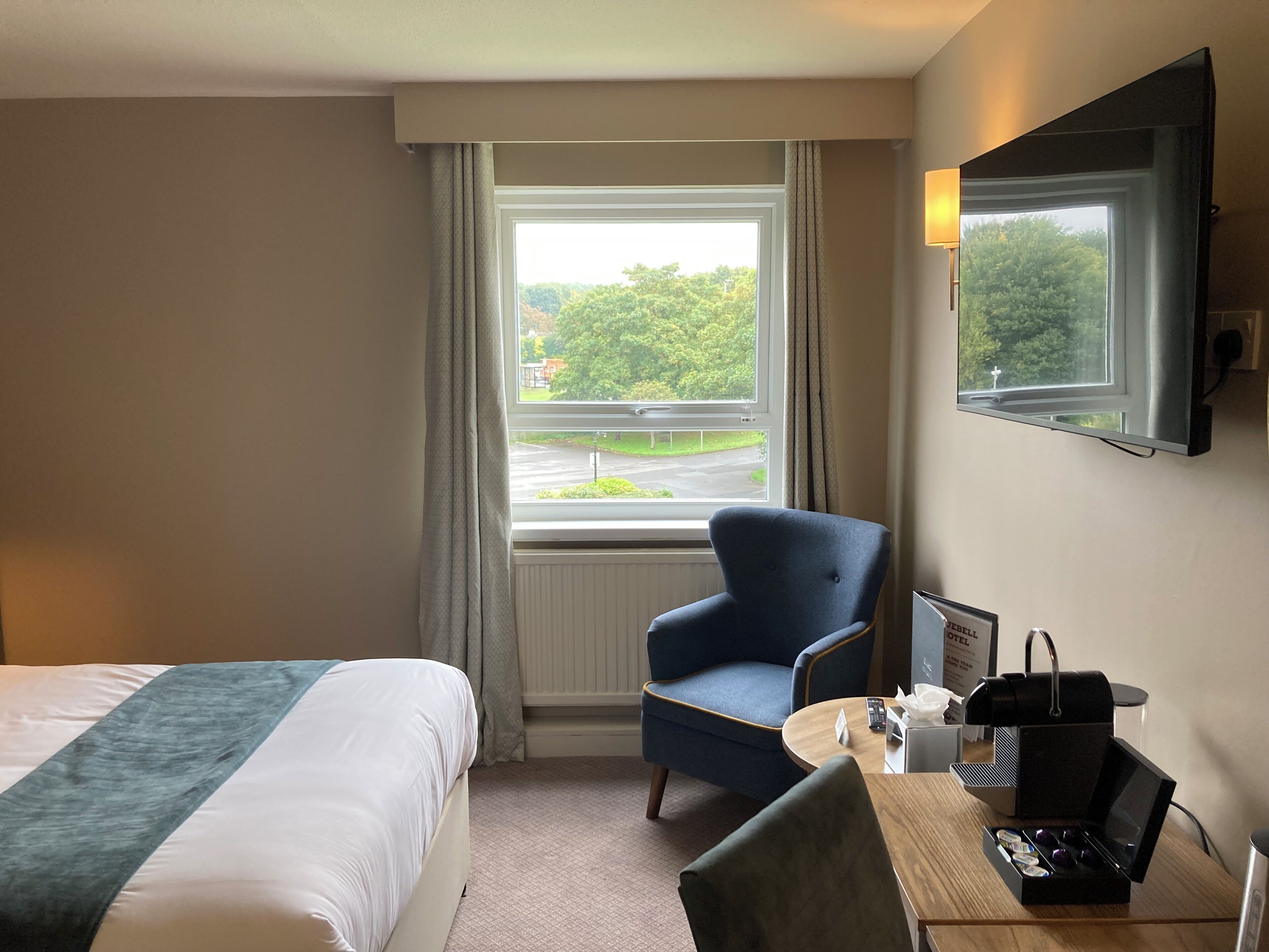 superior double room | desk, wifi, bed sheets