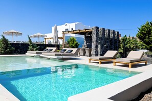 Superior Apartment, 2 Bedrooms, Private Pool, Sea View | Terrace/patio - Saint Apostles (Santorini)