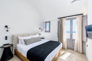 Luxury Villa, 3 Bedrooms, Private Pool, Sea View | Beach/ocean view