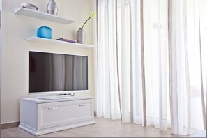 Apartment, 1 Bedroom | Television