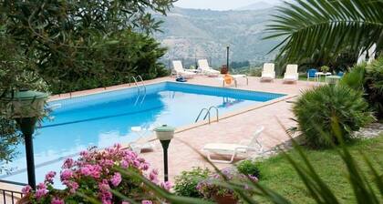 Villa Ivoni 1