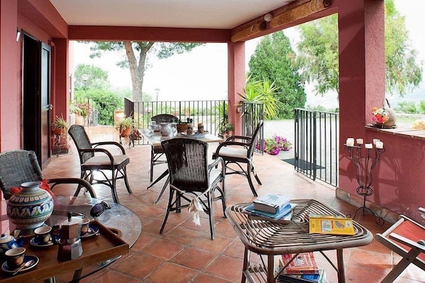Terassi/patio