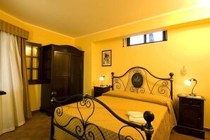 2 habitaciones, decoración personalizada y muebles diferentes 