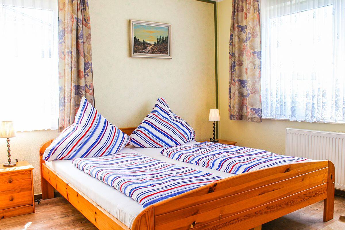 Rollaway beds, free WiFi