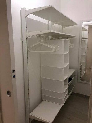 Vierbettzimmer, Mehrere Betten | Zimmerausstattung