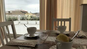 Colazione a buffet inclusa, servita tutte le mattine