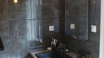Suite Supérieure, vue parc (Ambre) | Bathroom | Towels