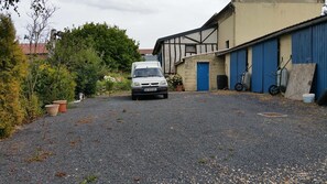 Free self-parking