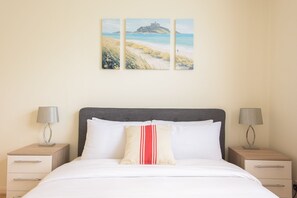 Iron/ironing board, cots/infant beds, free WiFi - Platinum Apartment Mornington Crescent 9986 (London)