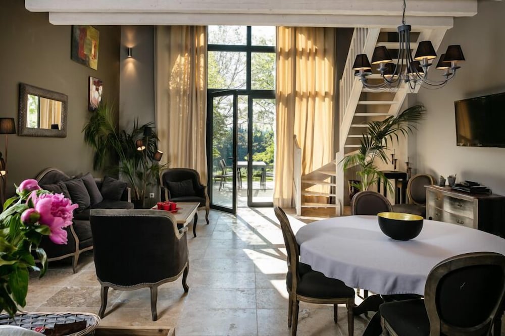 Le Chateau des cinq cantons by null